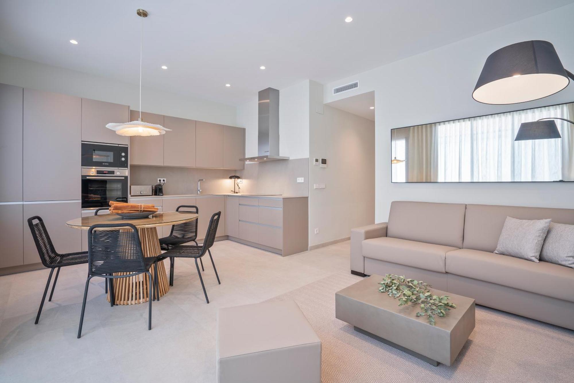 Sitges Spaces Garden Condo-2 Bedrooms, 2 Bathrooms, Garden Terrace, Near Center, Sleeps Up To 6- Monthly Rentals Only Экстерьер фото