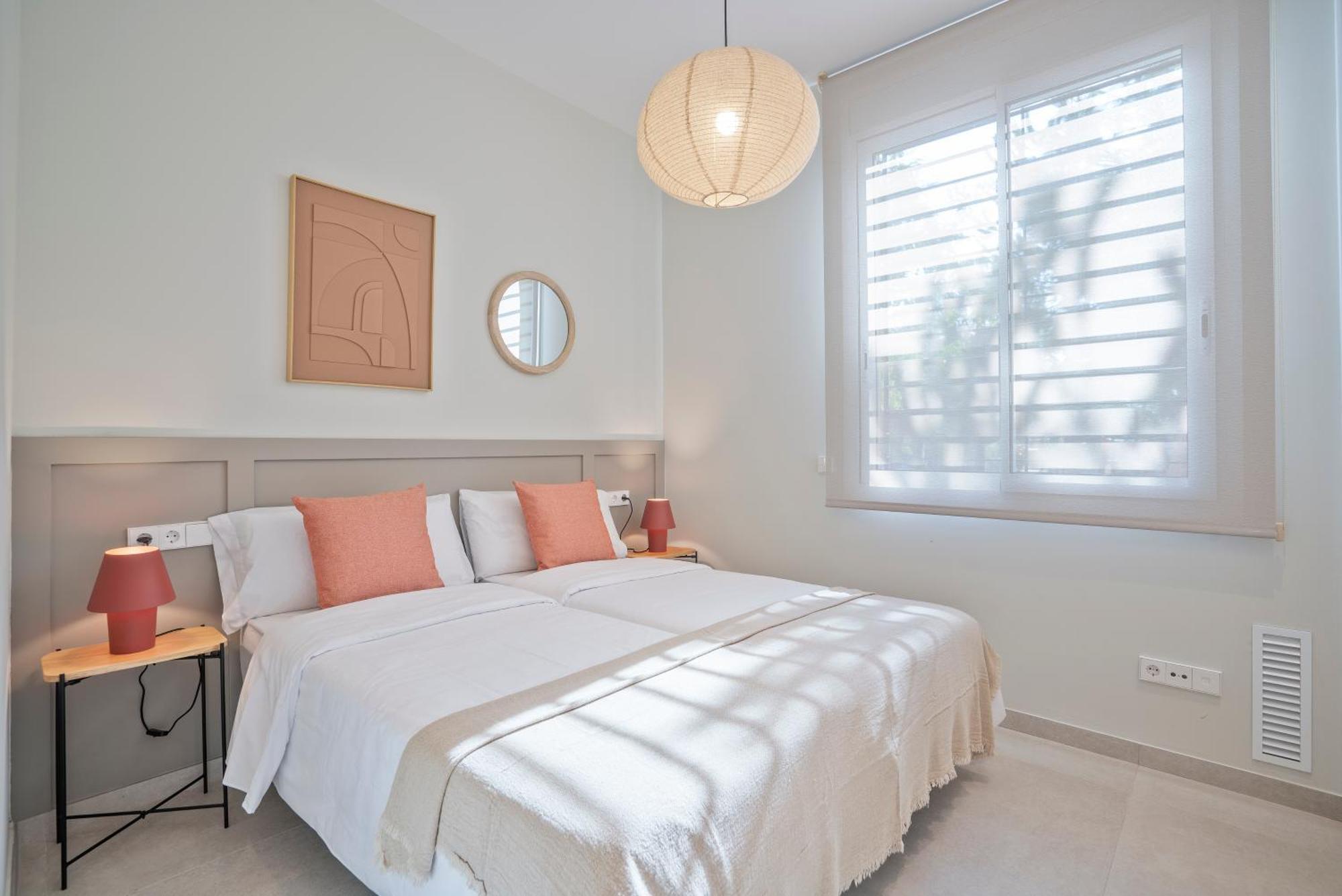 Sitges Spaces Garden Condo-2 Bedrooms, 2 Bathrooms, Garden Terrace, Near Center, Sleeps Up To 6- Monthly Rentals Only Экстерьер фото