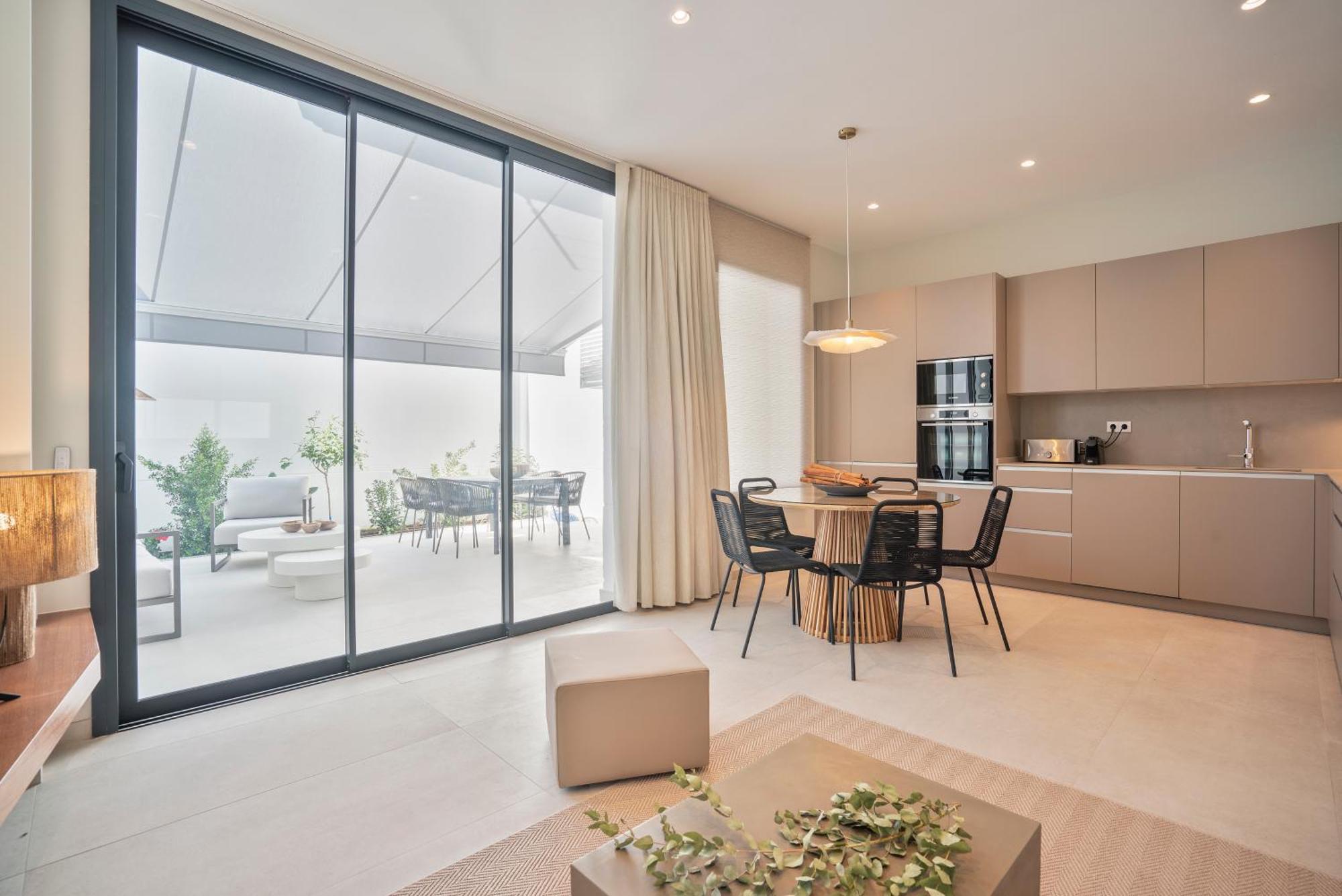 Sitges Spaces Garden Condo-2 Bedrooms, 2 Bathrooms, Garden Terrace, Near Center, Sleeps Up To 6- Monthly Rentals Only Экстерьер фото